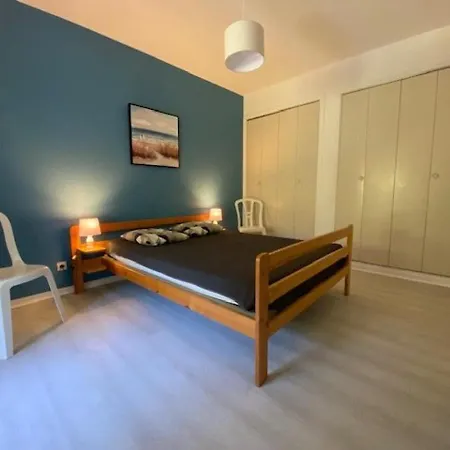 T2 Rénové Pour 4 Pers, Au Pied De La Avec 2 Balcons Et Parking Privé, St Georges - Fr-1-494-135 Saint-Georges-de-Didonne