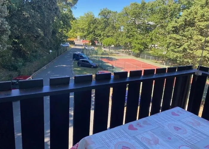 Appartement T2 Rénové Pour 4 Pers, Au Pied De La Avec 2 Balcons Et Parking Privé, St Georges - Fr-1-494-135 Saint-Georges-de-Didonne